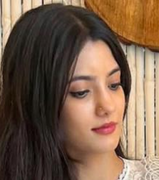Uneza khan
